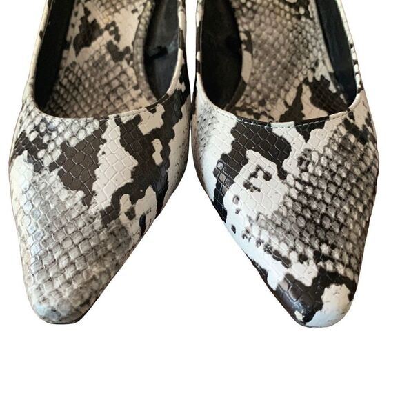 ZARA Woman Snakeskin Block Heel Pointed Toe Shoe Sz 37 6.5 - Picture 4 of 7